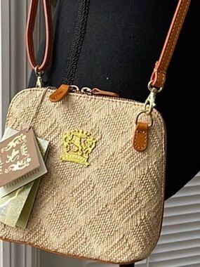 Pratesi Italian Leather/Rafia
Crossbody w/Adj. Strap, Double Zipper and Pockets